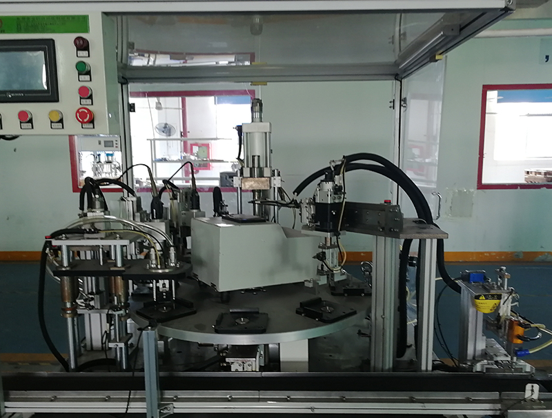 台湾香蕉视频APP黄色片散热风机厂家自动生产线1