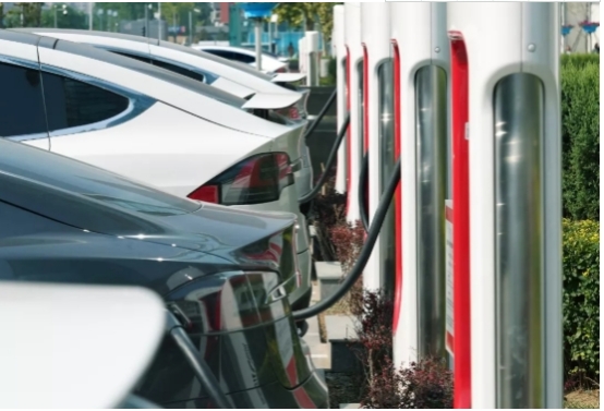 香蕉视频APP黄色片电机持续打造优质散热系统 助力新能源充电桩行业